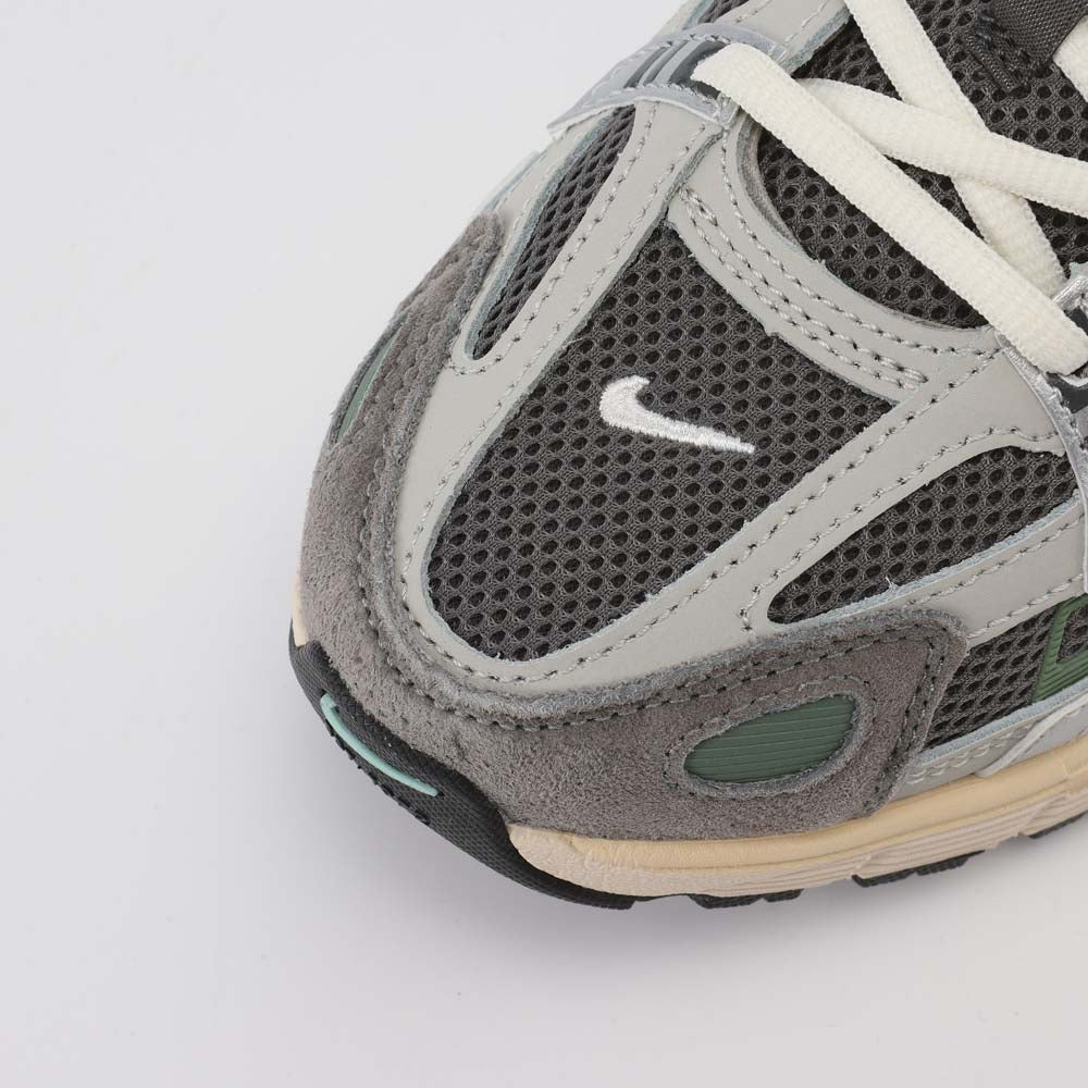 Nike_UK9.5/EU44 RF157